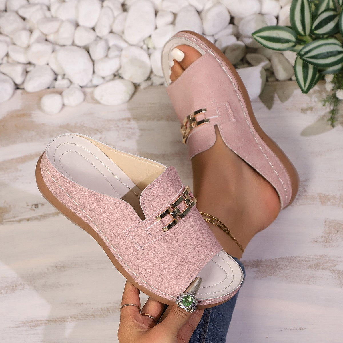 Graceful Orthopedic Sandals for Modern Look