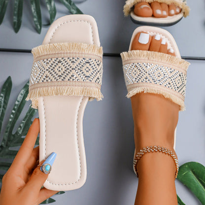 Graceful Orthopedic Sandals for Modern Look