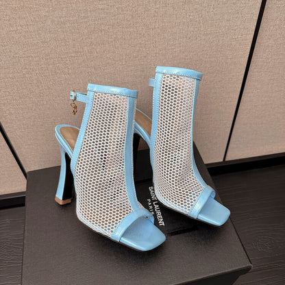 Graceful Orthopedic Boots for Modern Look