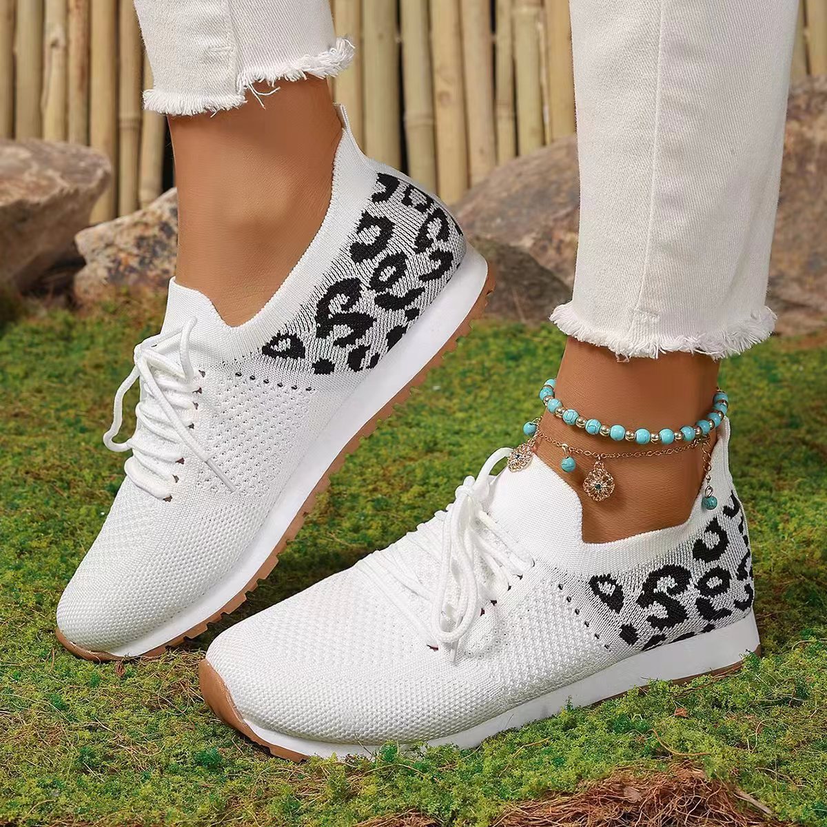 Graceful Orthopedic Shoes for Modern Look