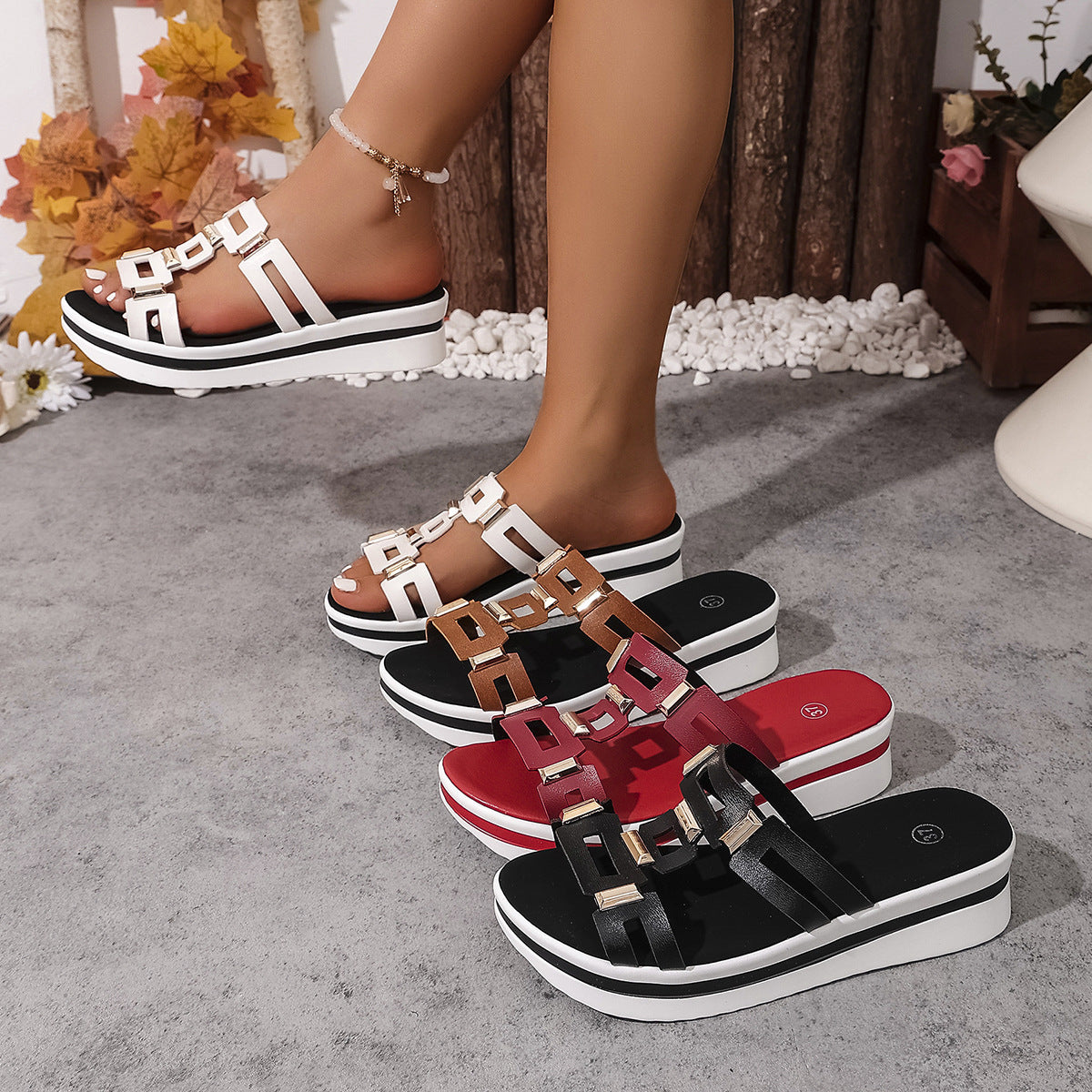 Graceful Orthopedic Sandals for Modern Look