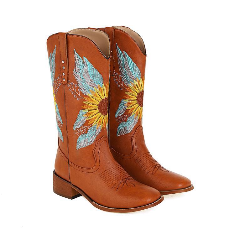 Graceful Orthopedic Boots for Modern Look