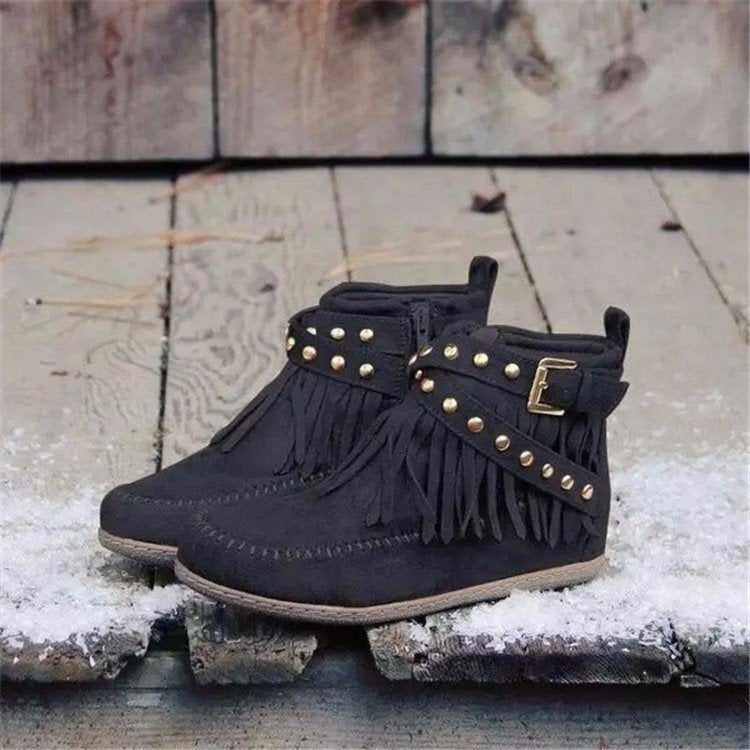 Graceful Orthopedic Boots for Modern Look