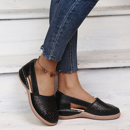 Graceful Orthopedic Sandals for Modern Look
