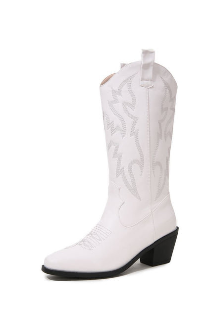 Graceful Orthopedic Boots for Modern Look