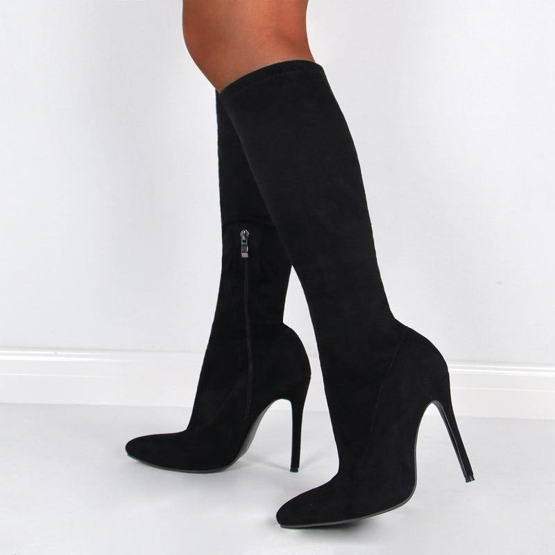 Graceful Orthopedic Boots for Modern Look