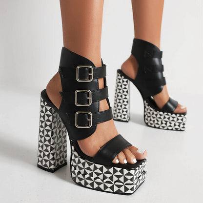 Graceful Orthopedic Sandals for Modern Look