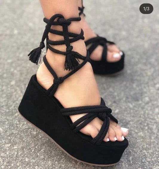 Chic Orthopedic Sandals with Unique Design