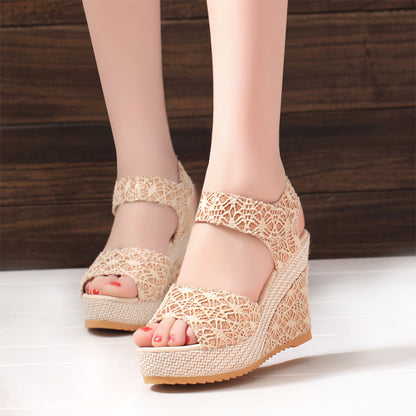 Graceful Orthopedic Sandals for Modern Look