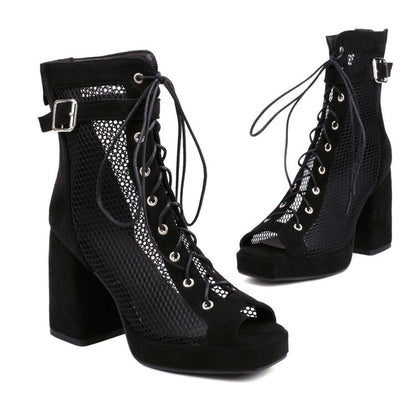 Graceful Orthopedic Sandals for Modern Look