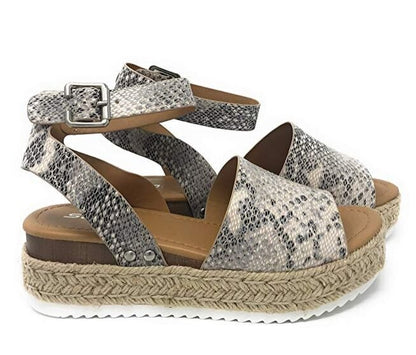 Beautifully Crafted Orthopedic Sandals