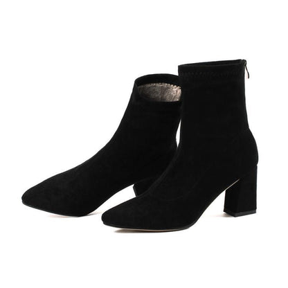 Graceful Orthopedic Boots for Modern Look