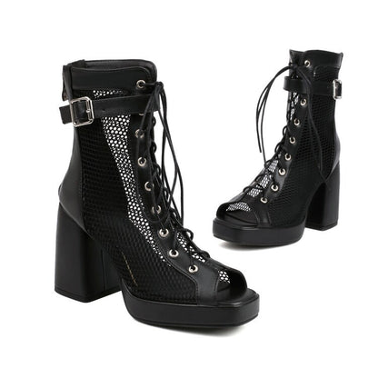 Graceful Orthopedic Sandals for Modern Look