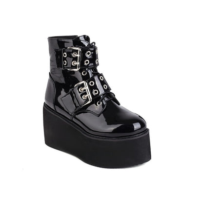 Graceful Orthopedic Boots for Modern Look