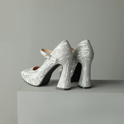 Chic Orthopedic Shoes with Unique Design