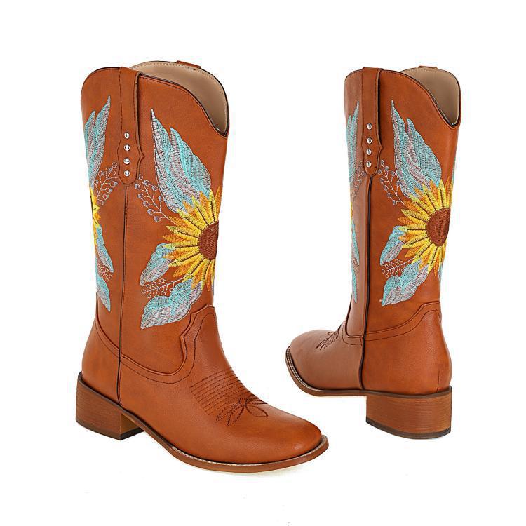 Graceful Orthopedic Boots for Modern Look