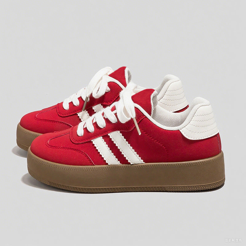 Classic Orthopedic Trainers with Timeless Style