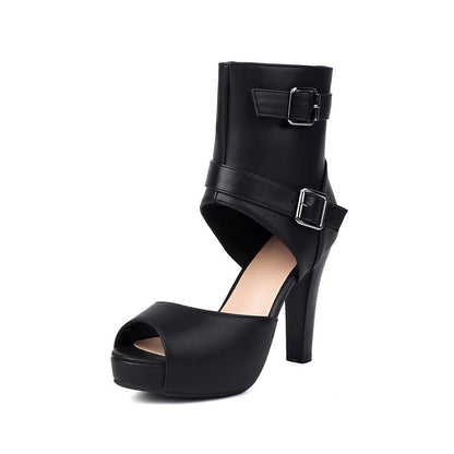 Graceful Orthopedic Sandals for Modern Look