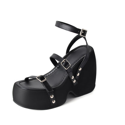 Graceful Orthopedic Sandals for Modern Look