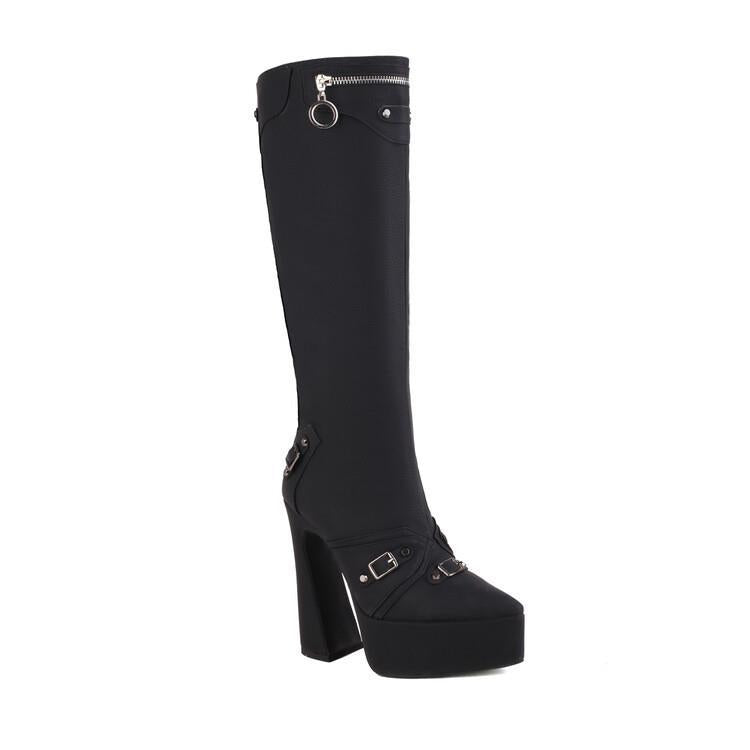 Graceful Orthopedic Boots for Modern Look