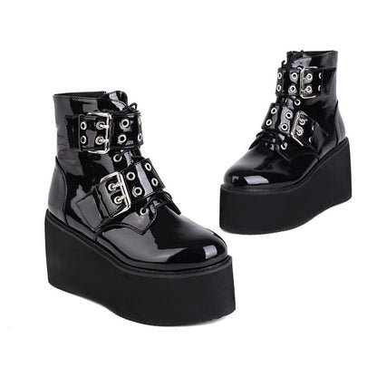 Graceful Orthopedic Boots for Modern Look