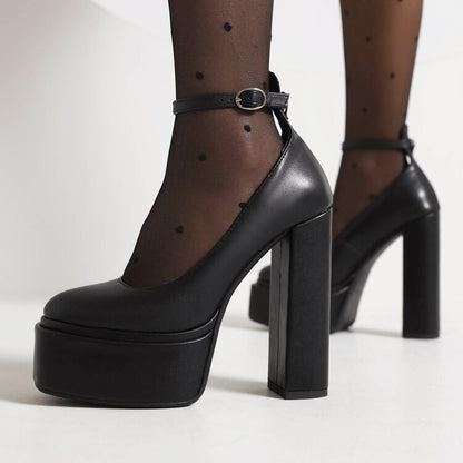 Graceful Orthopedic Shoes for Modern Look