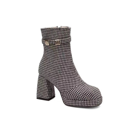 Graceful Orthopedic Boots for Modern Look