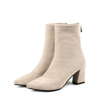 Graceful Orthopedic Boots for Modern Look