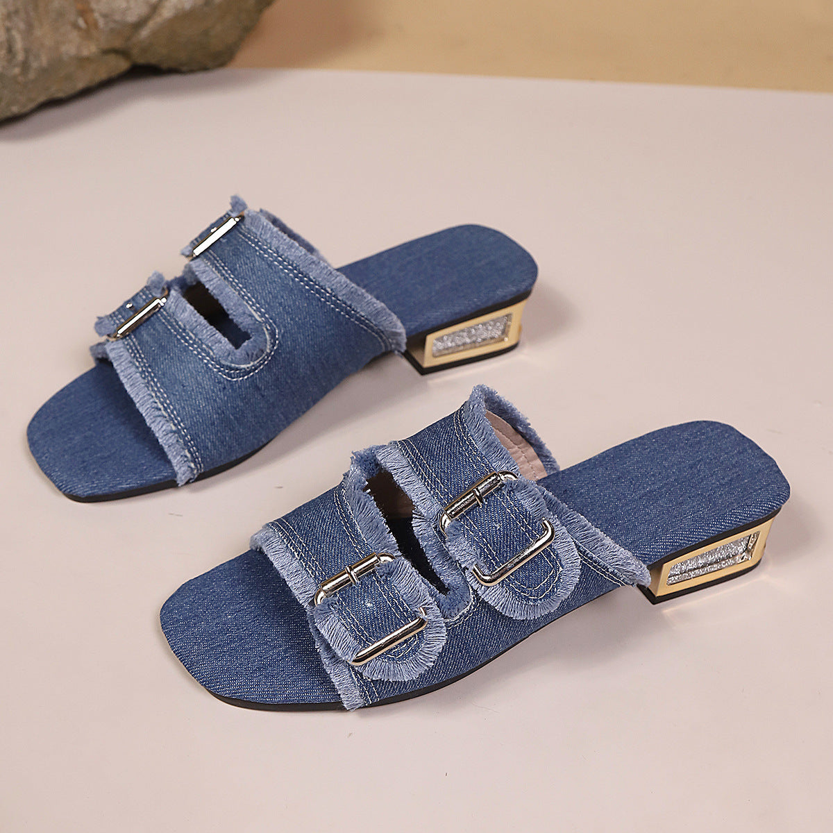 Chic Orthopedic Sandals with Unique Design