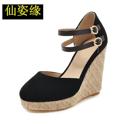 Graceful Orthopedic Sandals for Modern Look