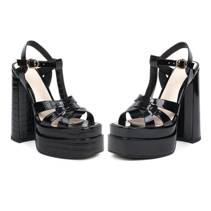Chic Orthopedic Sandals with Unique Design
