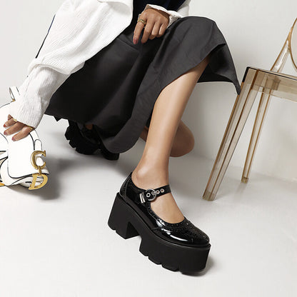 Chic Orthopedic Shoes with Unique Design