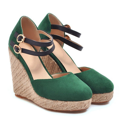 Graceful Orthopedic Sandals for Modern Look