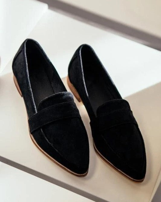 Chic Orthopedic Shoes with Unique Design