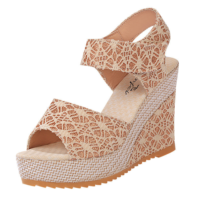 Graceful Orthopedic Sandals for Modern Look