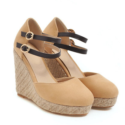 Graceful Orthopedic Sandals for Modern Look