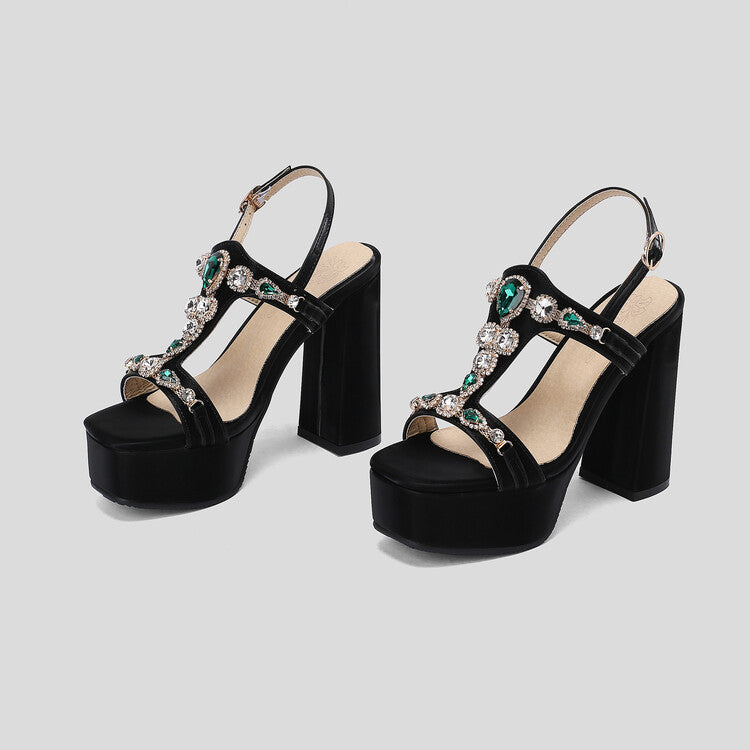 Graceful Orthopedic Sandals for Modern Look
