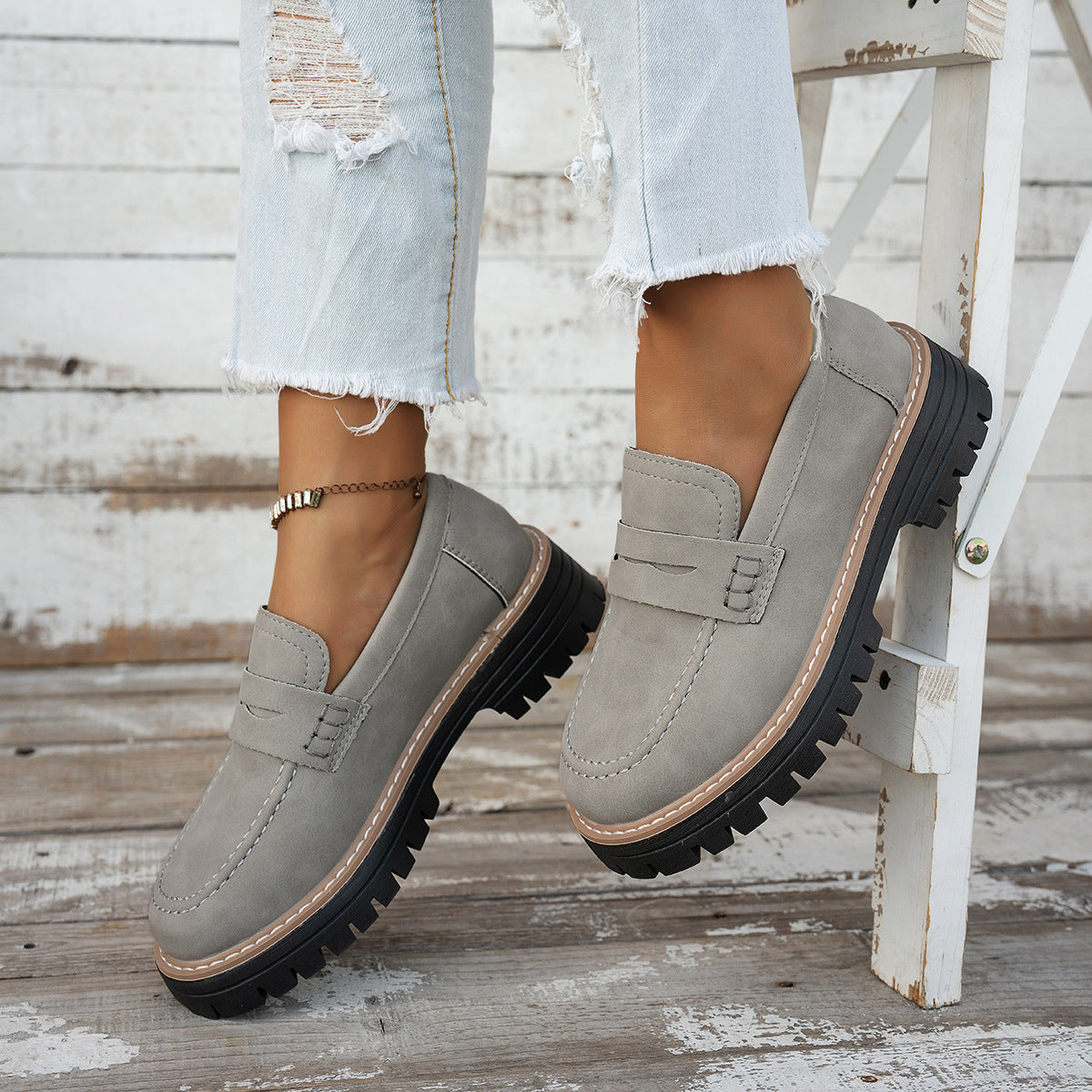 Graceful Orthopedic Shoes for Modern Look