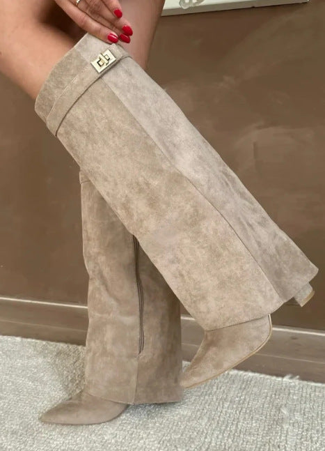 Graceful Orthopedic Boots for Modern Look