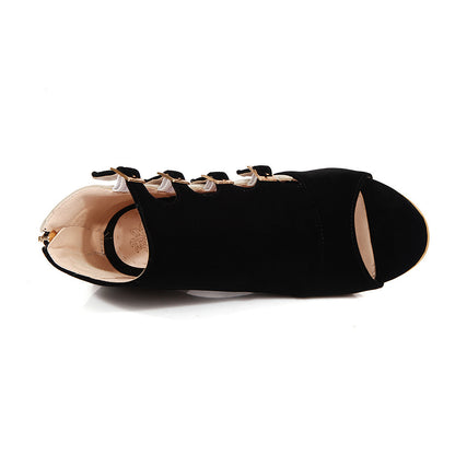 Chic Orthopedic Sandals with Unique Design