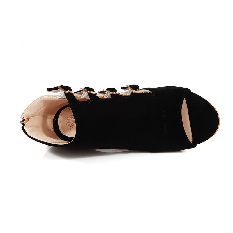 Chic Orthopedic Sandals with Unique Design