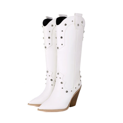 Graceful Orthopedic Boots for Modern Look