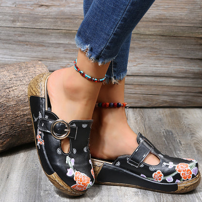 Chic Orthopedic Sandals with Unique Design