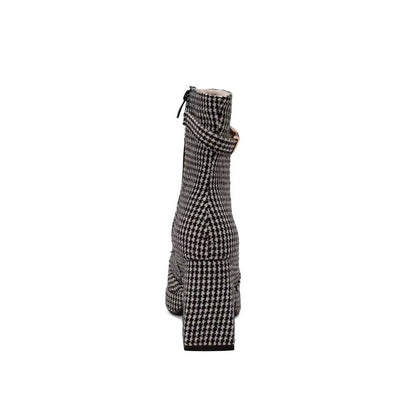 Graceful Orthopedic Boots for Modern Look
