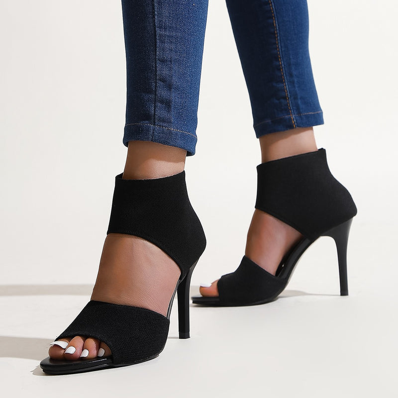 Graceful Orthopedic Sandals for Modern Look