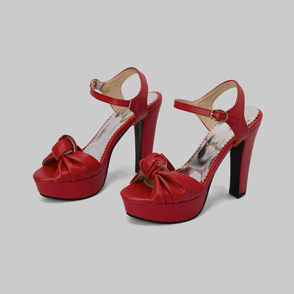 Graceful Orthopedic Sandals for Modern Look