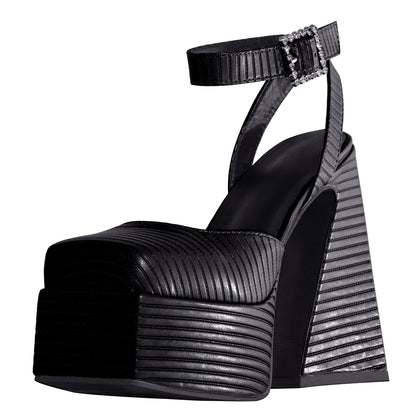 Graceful Orthopedic Shoes for Modern Look