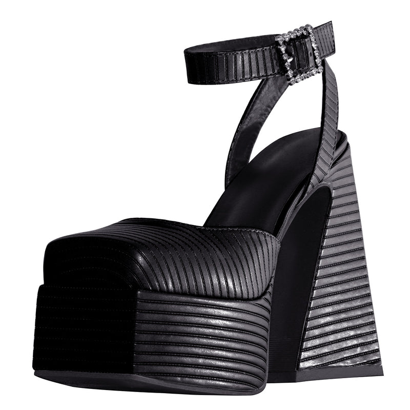 Graceful Orthopedic Shoes for Modern Look