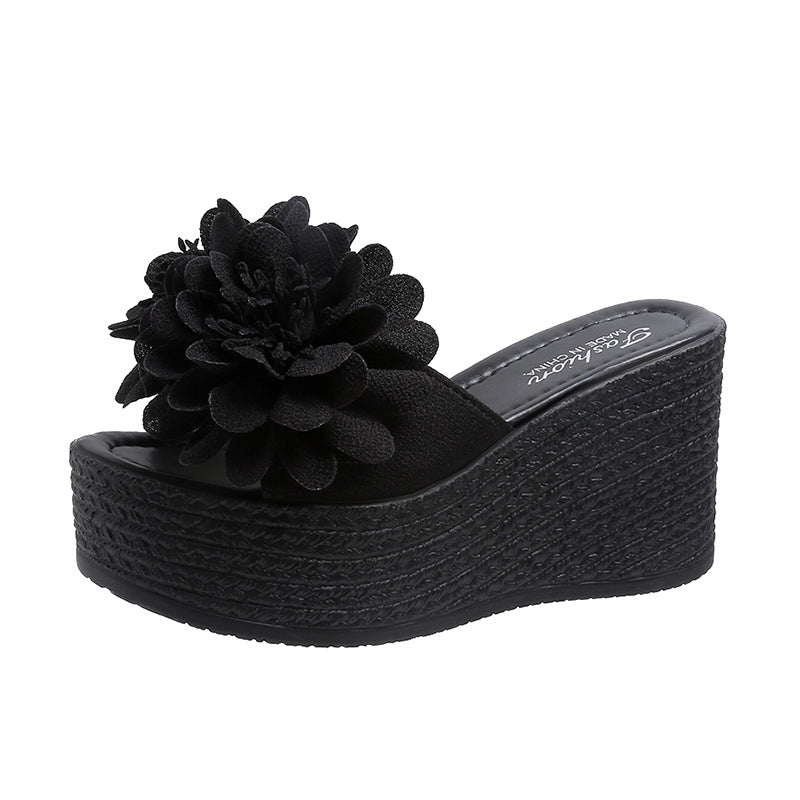 Chic Orthopedic Sandals with Unique Design