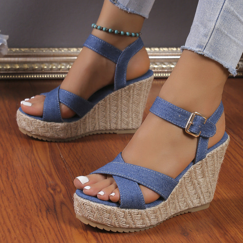 Graceful Orthopedic Sandals for Modern Look